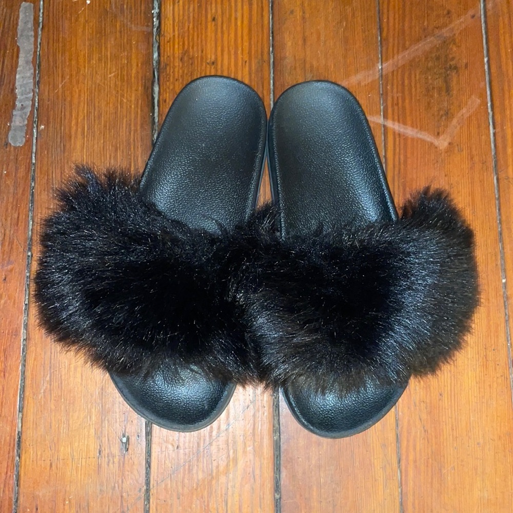 Classic Fuzzy Slides❤️